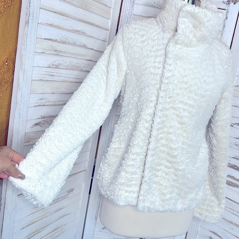 PATAGONIA l Ivory Pelage Fleece Minimilist Mountain Winter Teddybear Jacket S - Picture 9 of 12